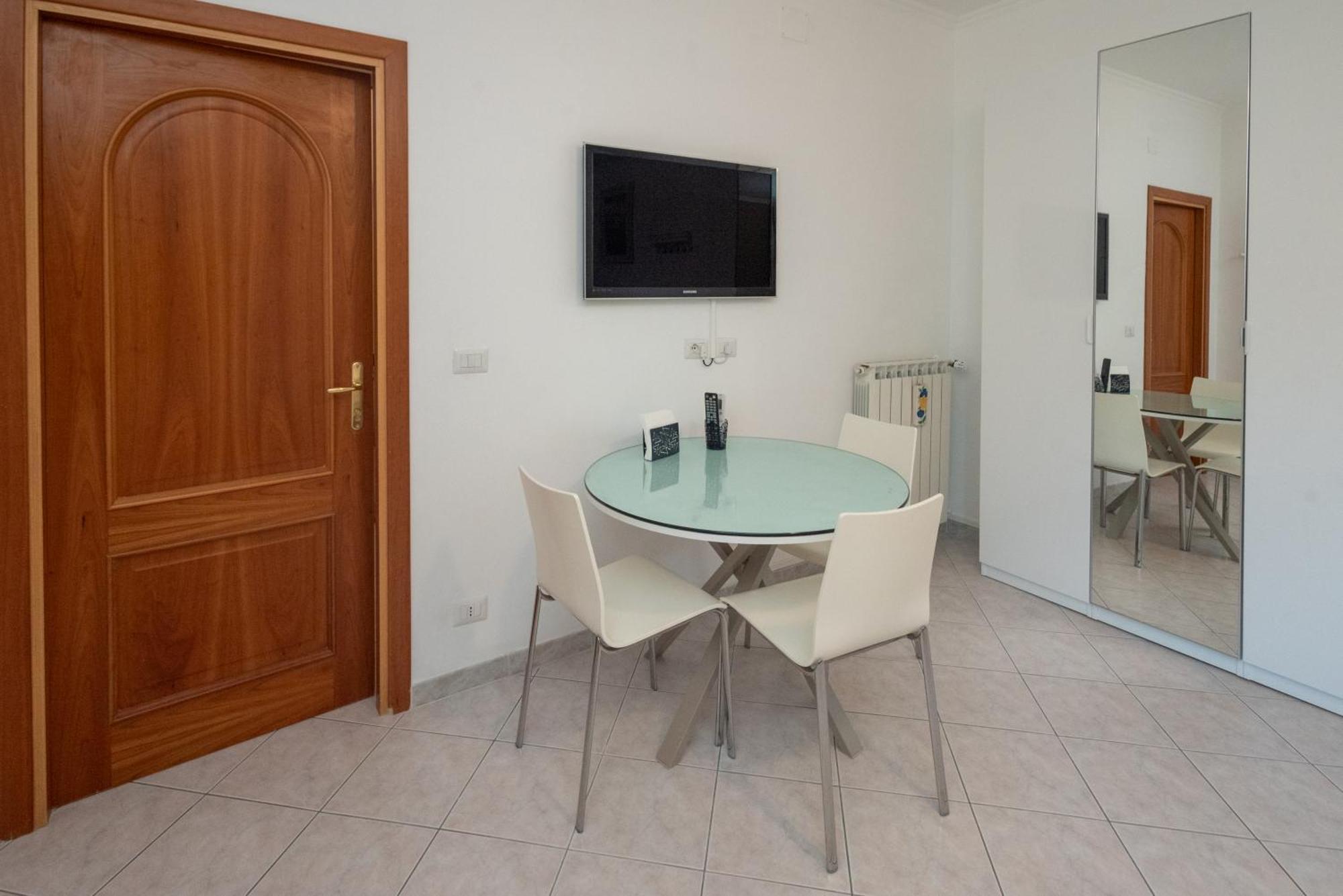 Triple A Few Steps From Tiber Guest house *
